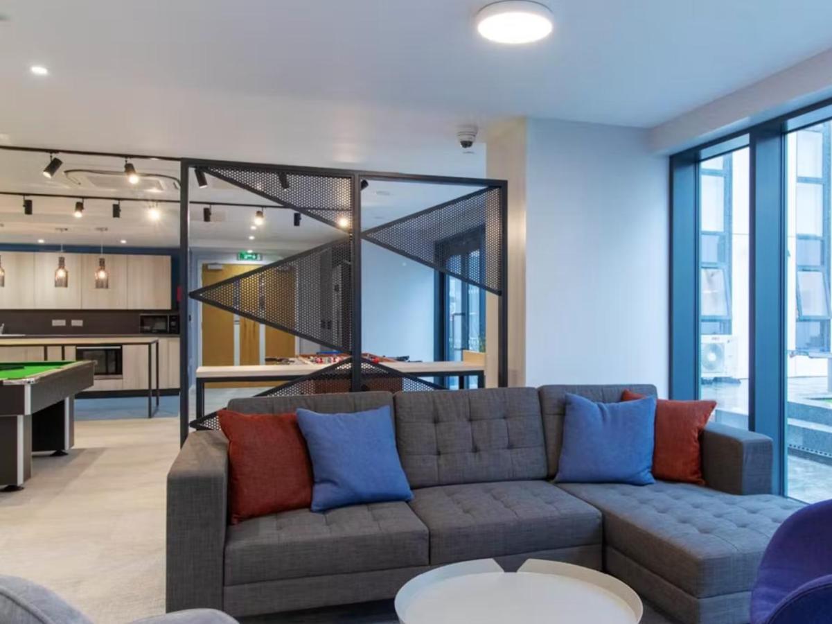 Vibrant Ensuite Rooms, Bournemouth - Sk בורנמות' מראה חיצוני תמונה