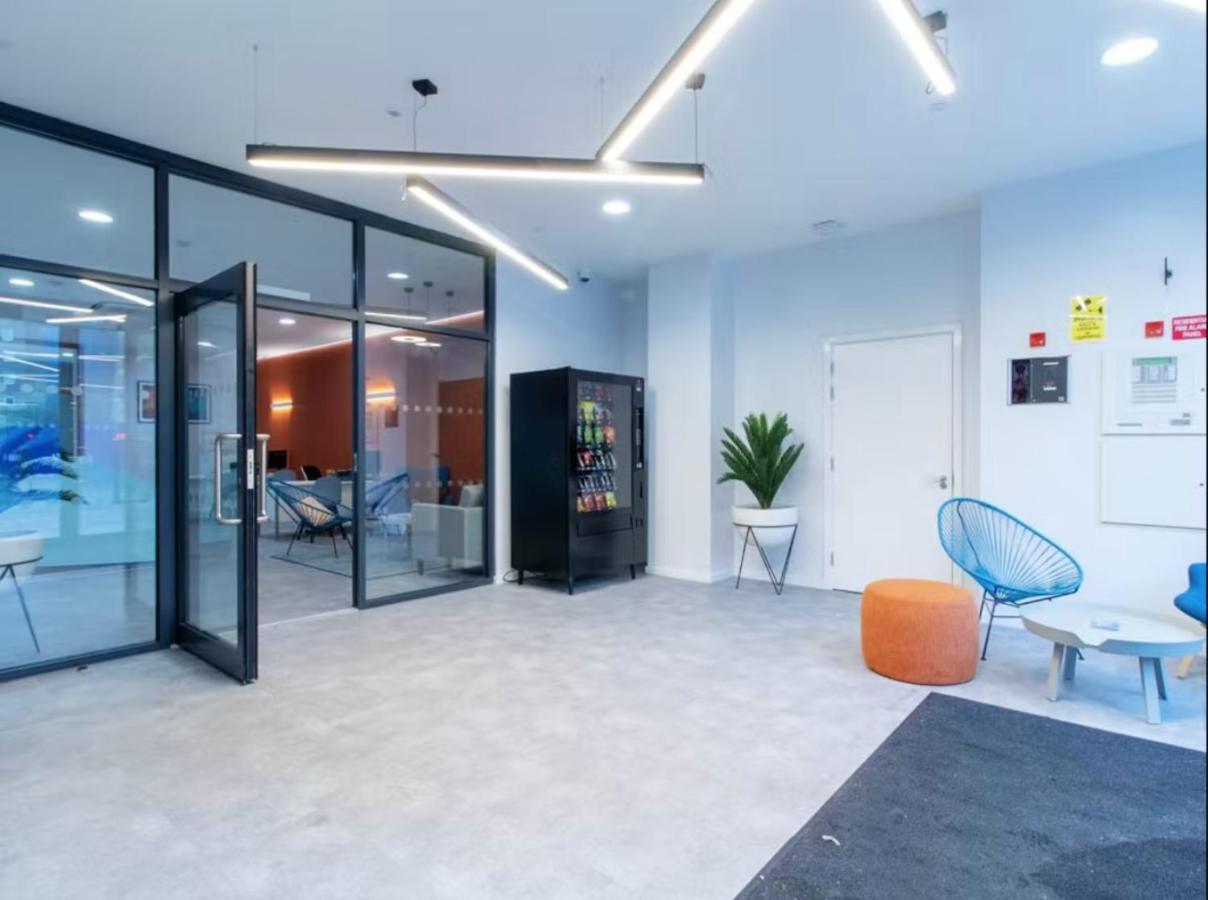 Vibrant Ensuite Rooms, Bournemouth - Sk בורנמות' מראה חיצוני תמונה